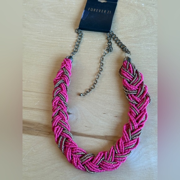 Forever 21 Vibrant Pink and Gold Braided Necklace 🌟 - Picture 3 of 4